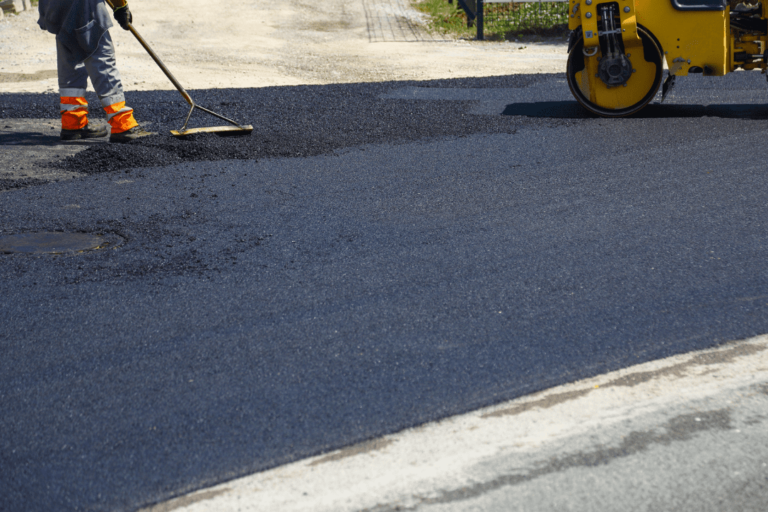 Constructeur de routes : fiche métier BTP - La construction