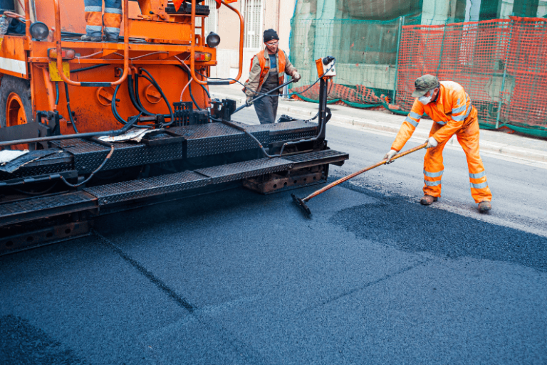 Constructeur de routes : fiche métier BTP - La construction